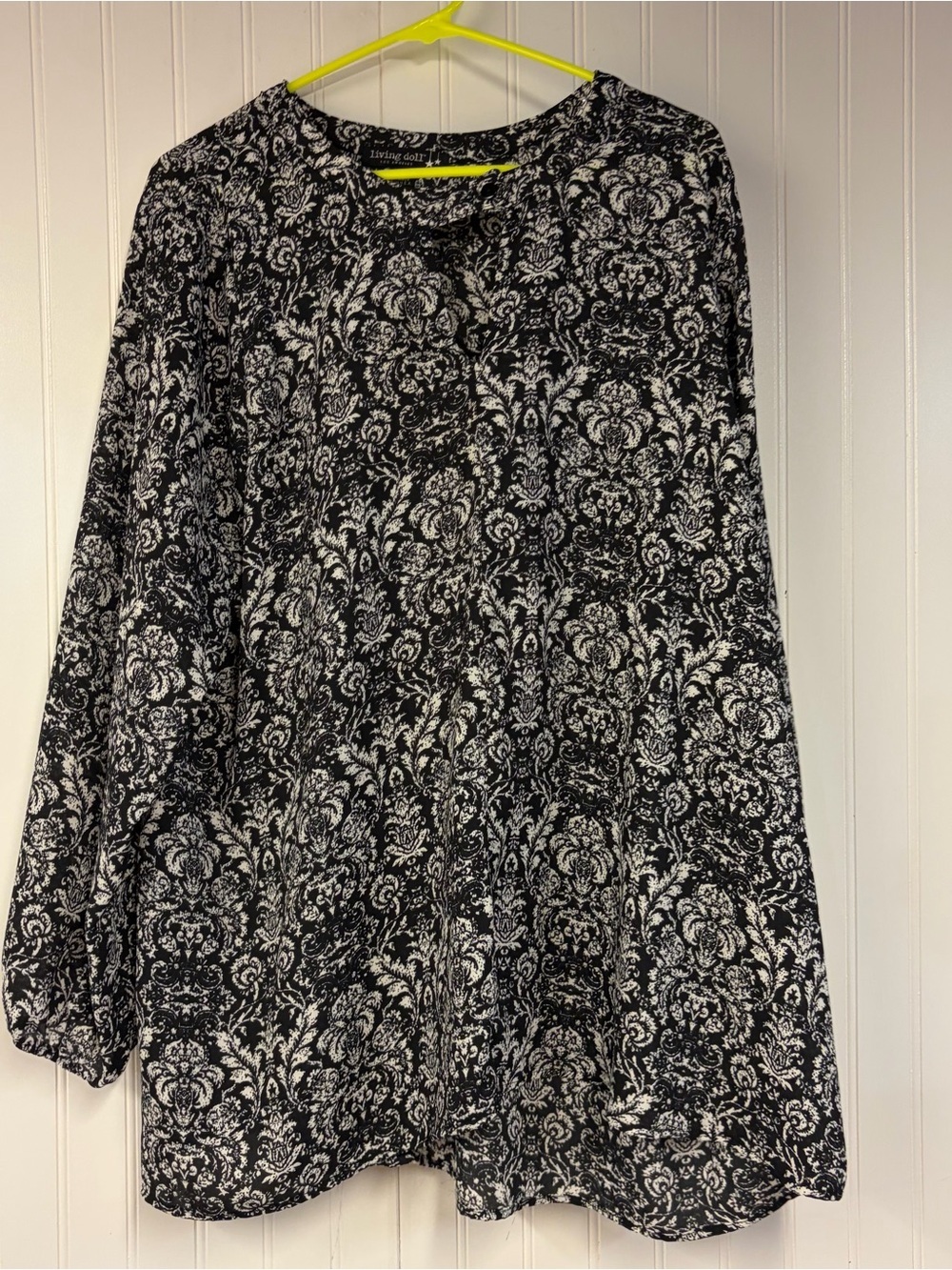 living doll Black & White Floral Blouse Long Sleeve 2X